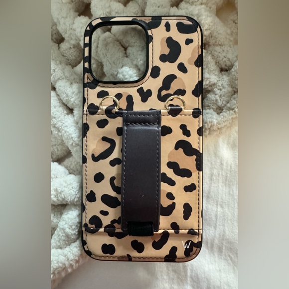 Walli Case - Leopard - iPhone 14 Pro Max - Picture 1 of 2